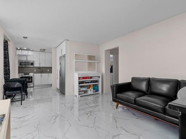 2400 NE 9th St, Unit 501, Fort Lauderdale, FL 33304