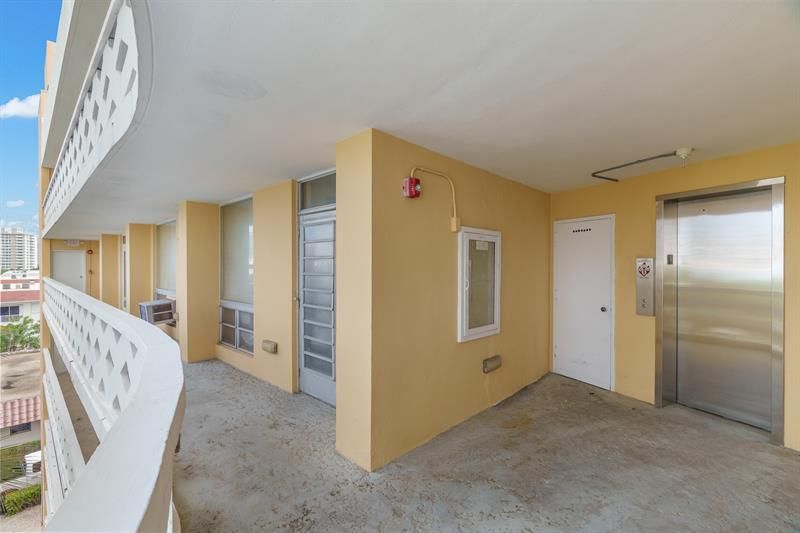 2400 NE 9th Street, Unit 501, Fort Lauderdale, FL 33304 Photo
