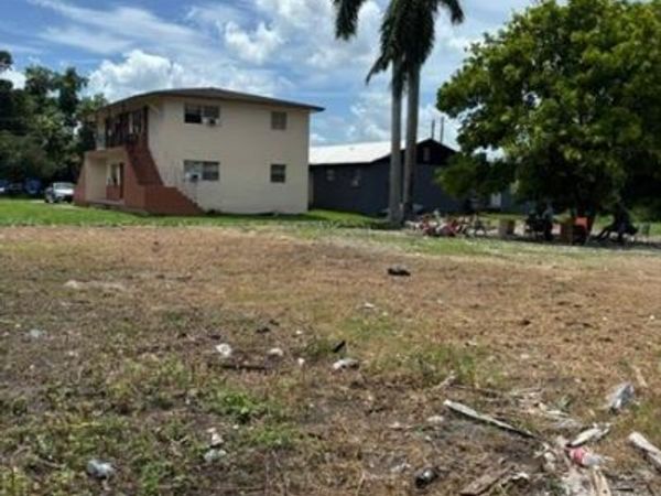 724 SW Avenue B Avenue, Belle Glade, FL 33430