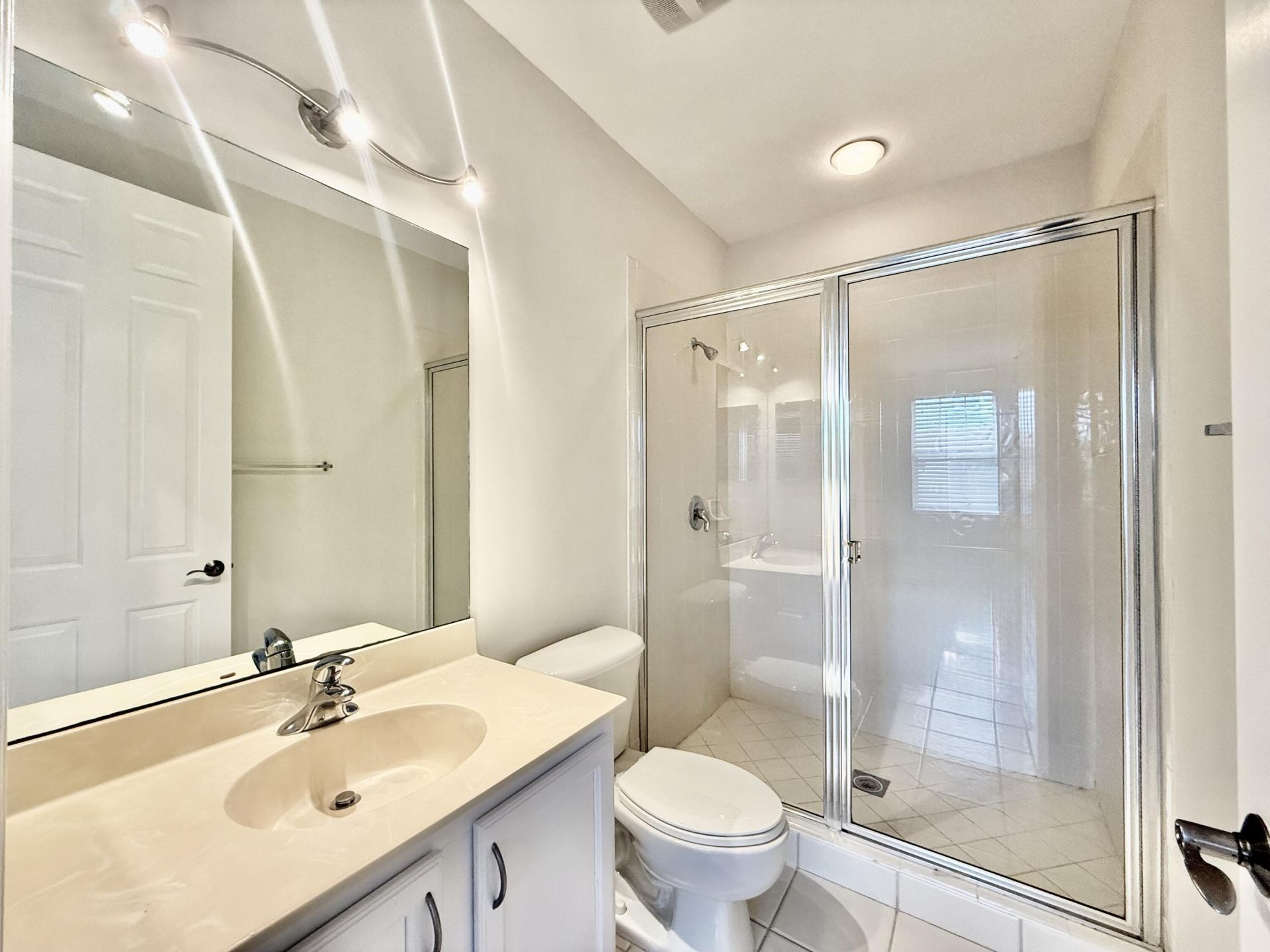 433 Amador Lane, Unit 2, West Palm Beach, FL 33401 Photo