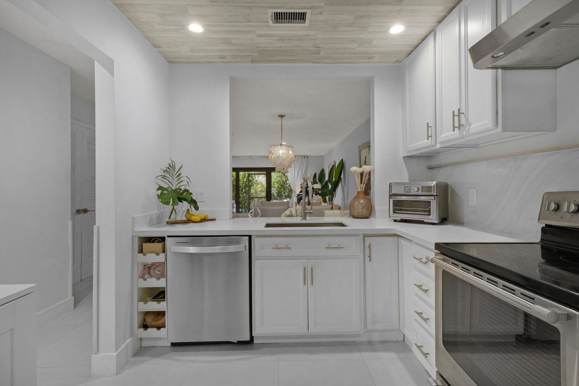 2136 NE 44th Street, Unit 4, Lighthouse Point, FL 33064 Photo