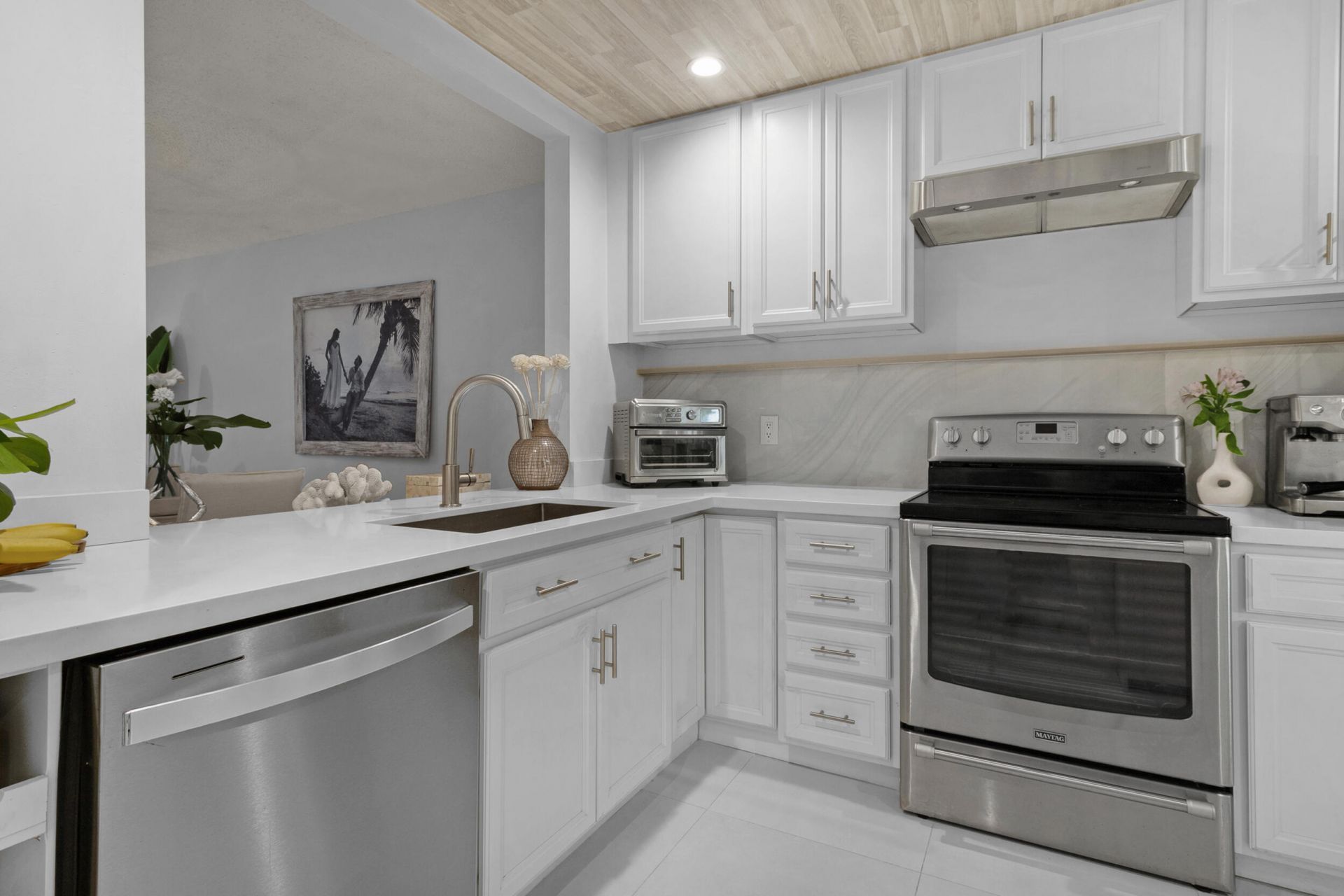 2136 NE 44th Street, Unit 4, Lighthouse Point, FL 33064 Photo