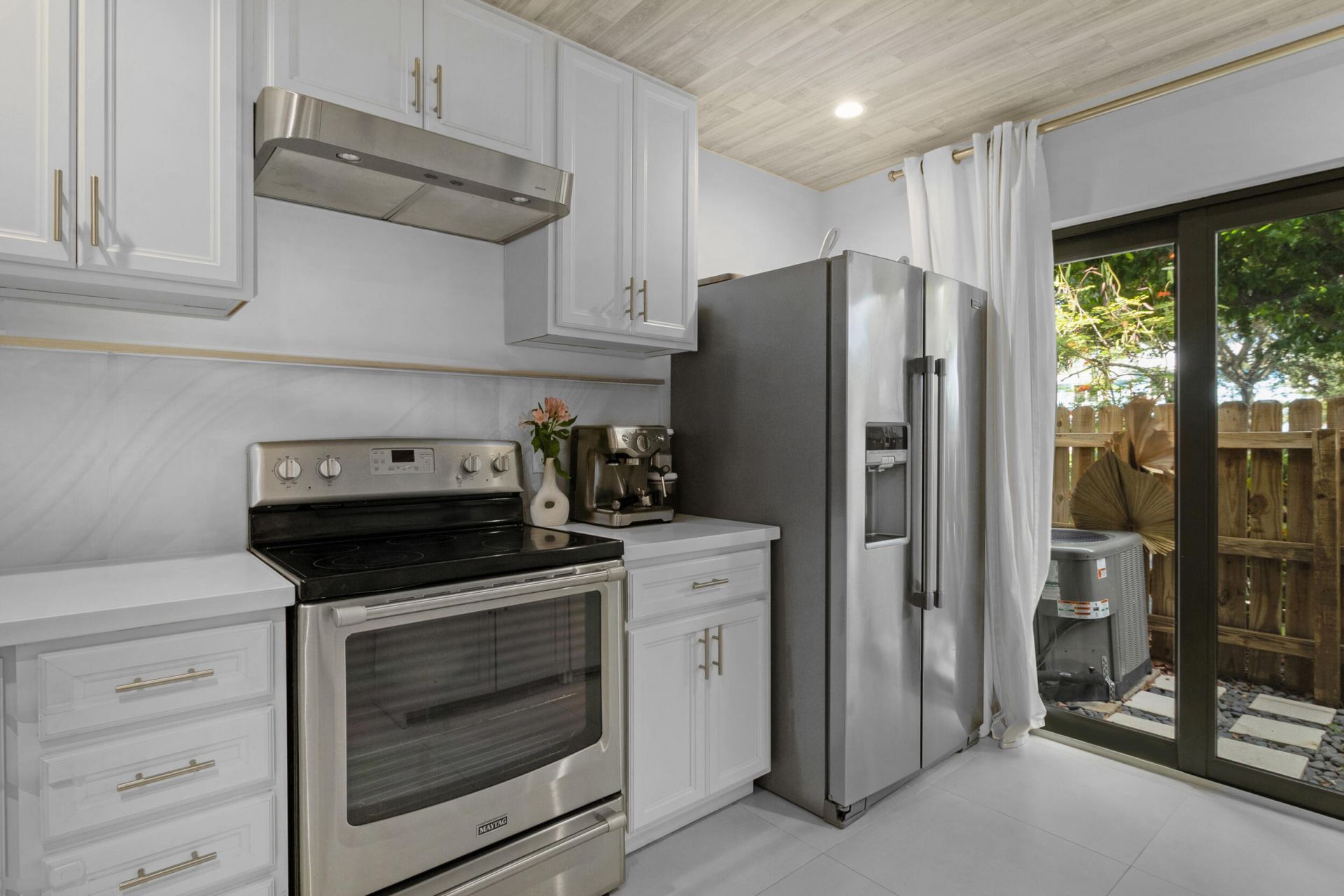 2136 NE 44th Street, Unit 4, Lighthouse Point, FL 33064 Photo