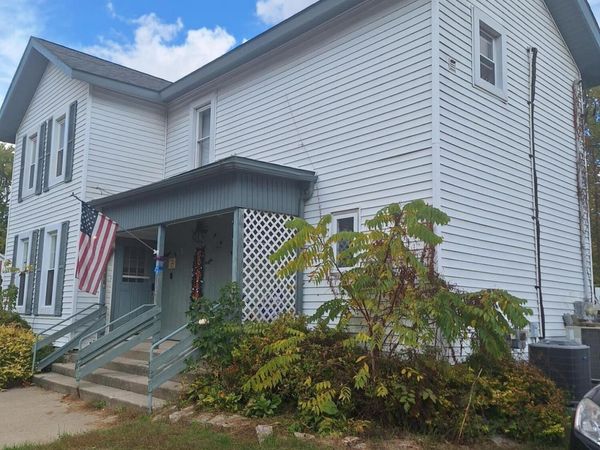 108 Burton Street, Clinton, MI 49236