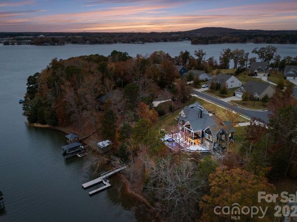 16312 Cozy Cove Road, Charlotte, NC 28278