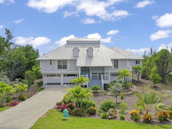 220 Daniel Drive, Sanibel, FL 33957