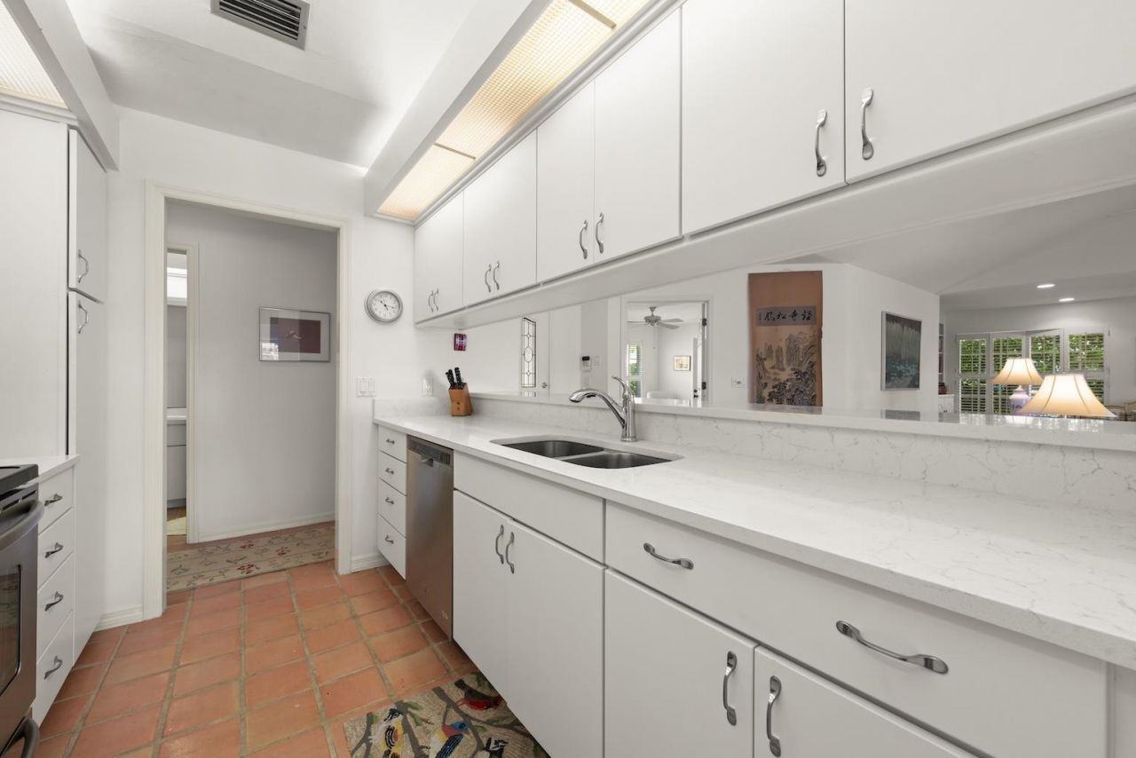 220 Daniel Drive, Sanibel, FL 33957 Photo