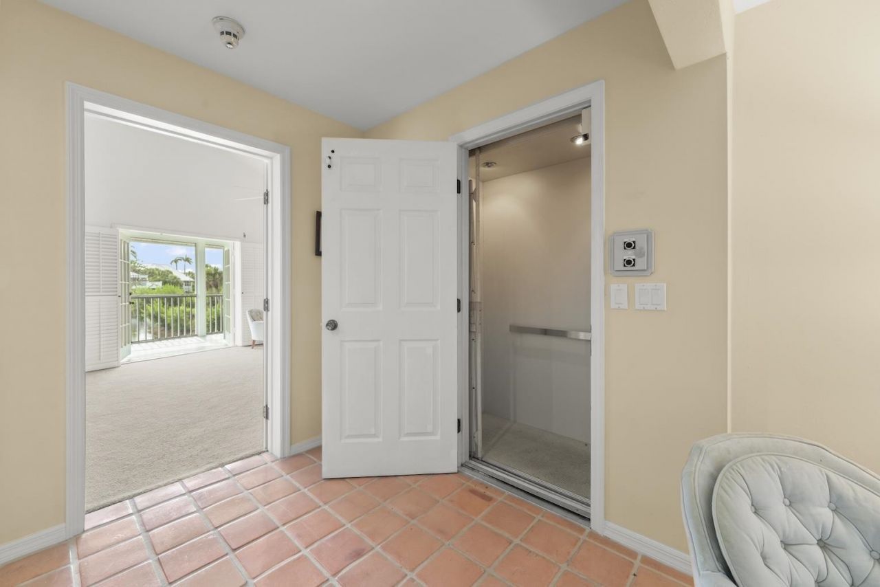 220 Daniel Drive, Sanibel, FL 33957 Photo