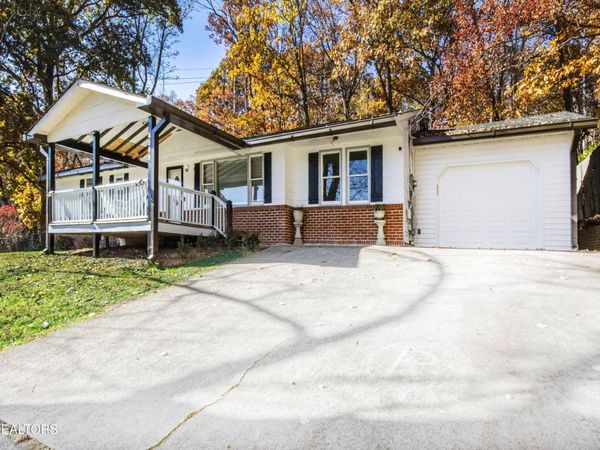 4509 NW Willowdale Drive, Knoxville, TN 37921
