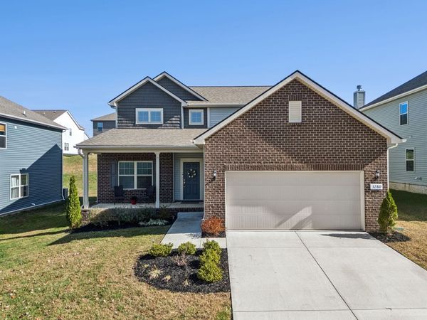 3280 Holiday Ln, Columbia, TN 38401