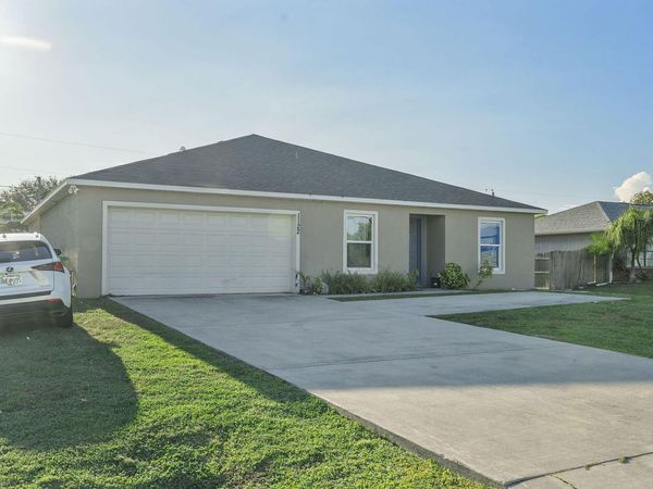 1122 SW Del Rio Boulevard, Port Saint Lucie, FL 34953