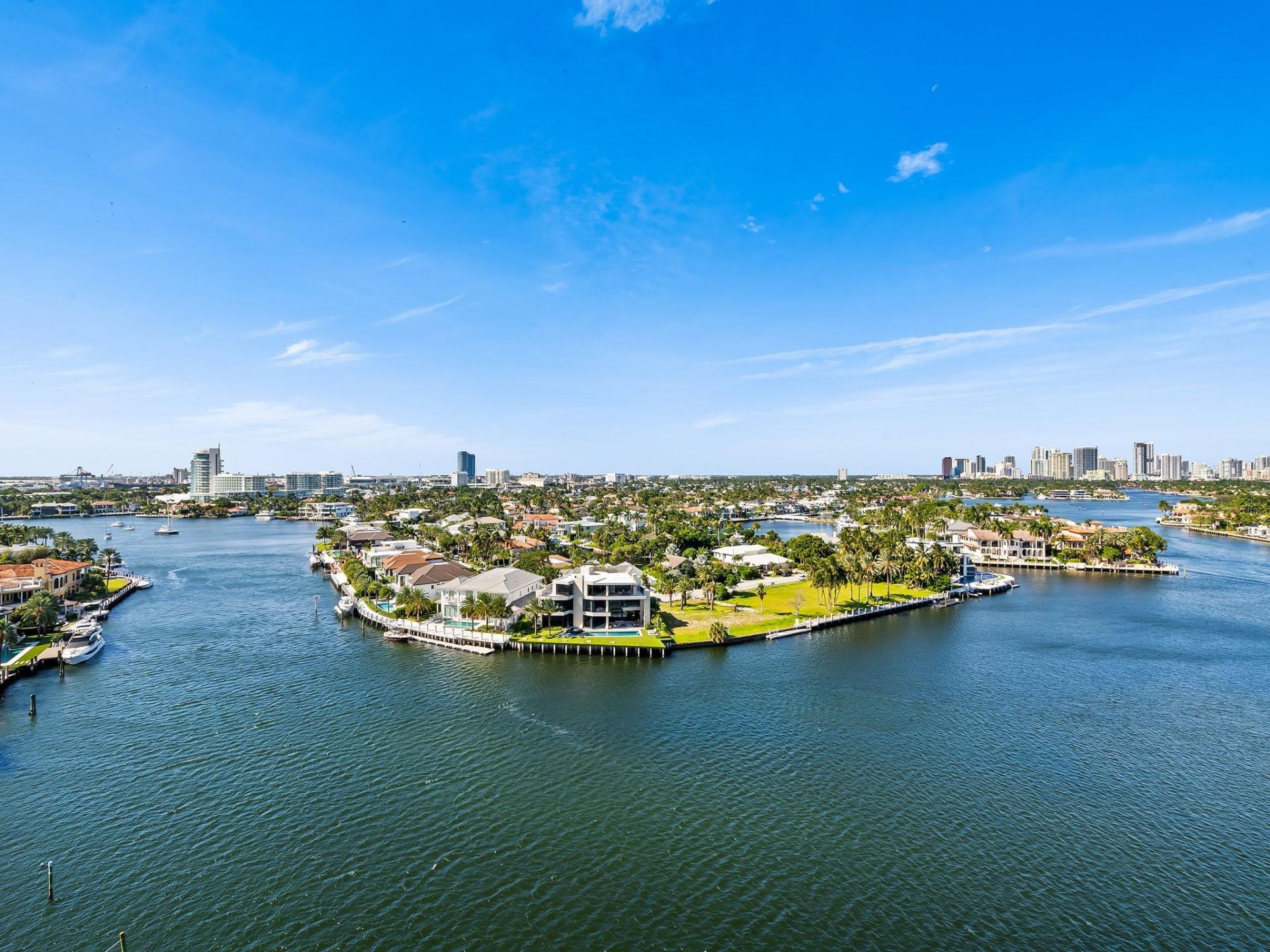 3055 Harbor Drive, Unit 1402, Fort Lauderdale, FL 33316 Photo