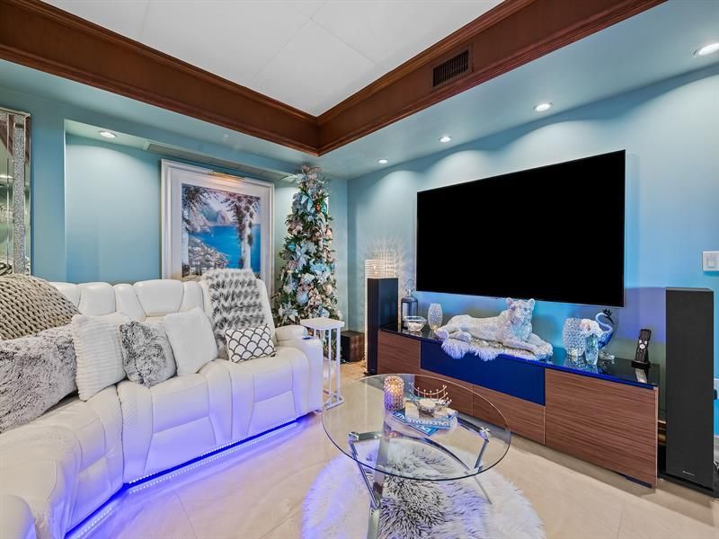 3055 Harbor Dr, Unit 1402, Fort Lauderdale, FL 33316 Photo