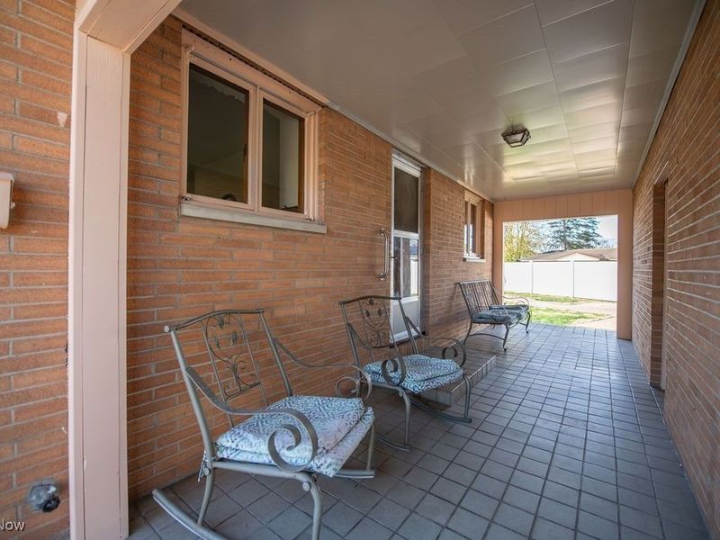 642 Jordan Drive NW, New Philadelphia, OH 44663 Photo 10