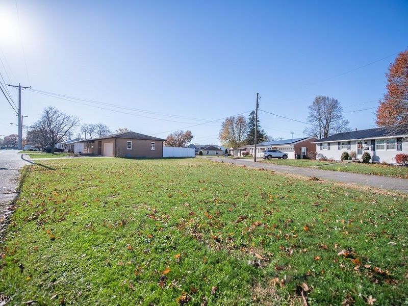 642 Jordan Drive NW, New Philadelphia, OH 44663 Photo 6