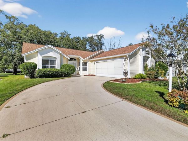 931 OLEANDER STREET, LADY LAKE, FL 32159