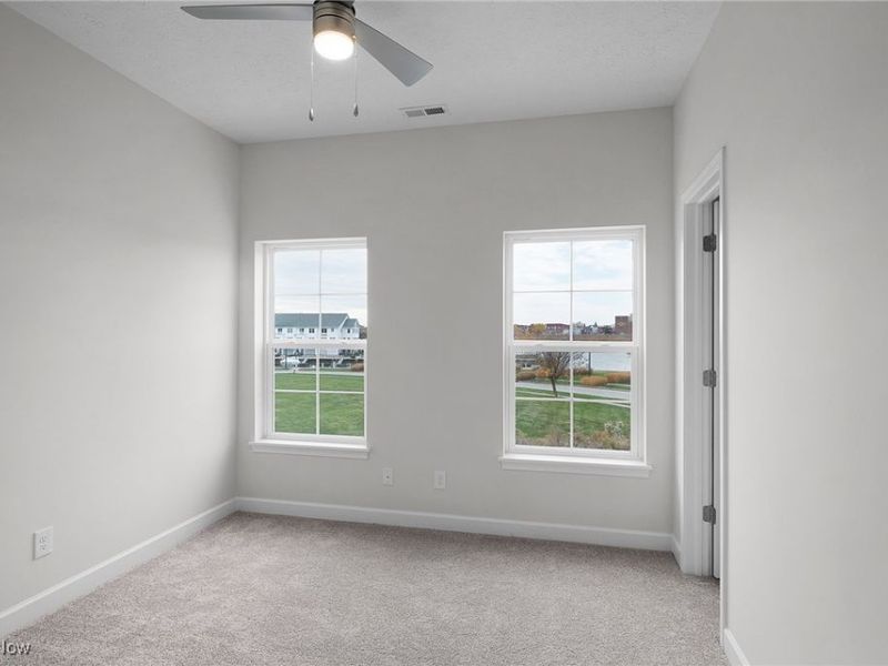 445 Harbor Lane, Lorain, OH 44052 Photo 25