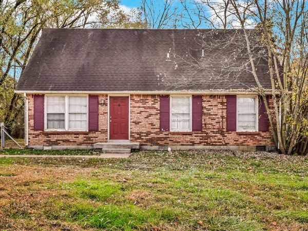 385 Louise Ln, Clarksville, TN 37042