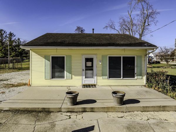 305 S Albany Street, Selma, IN 47383