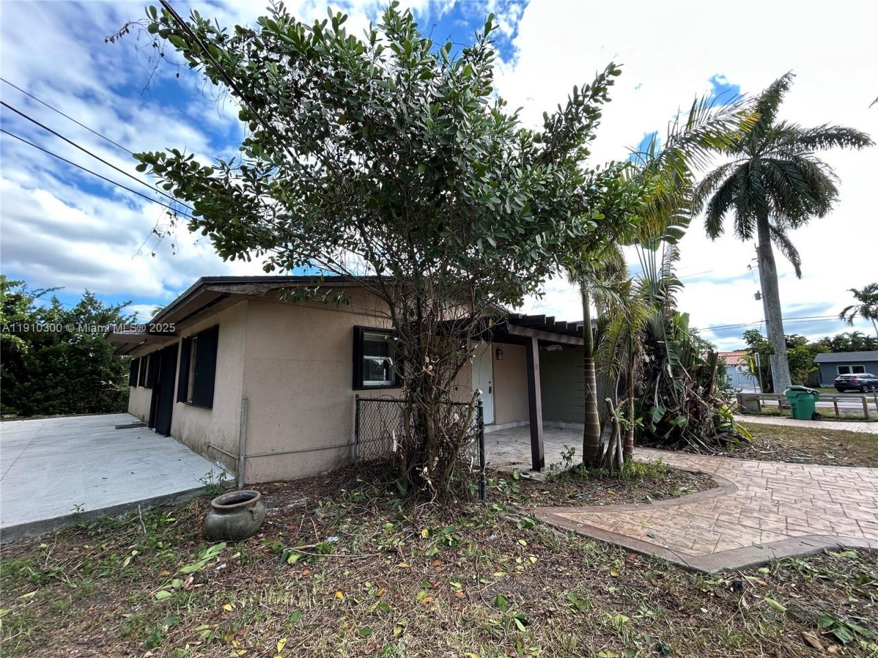 10441 SW 48th St, Miami, FL 33165 Photo