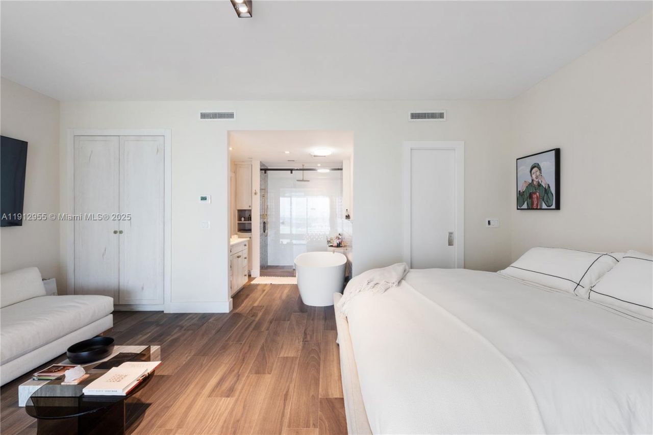 1040 Biscayne Blvd, Unit 1602, Miami, FL 33132 Photo