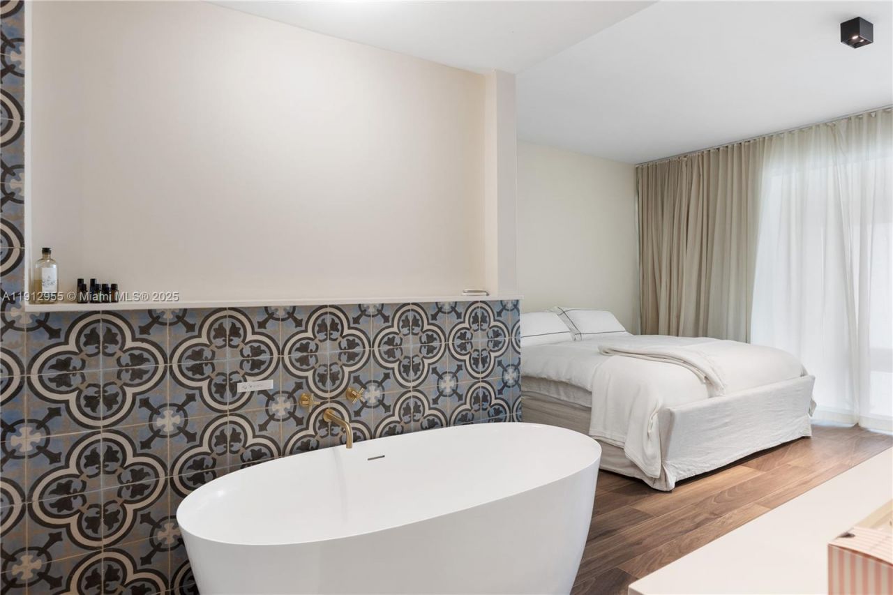 1040 Biscayne Blvd, Unit 1602, Miami, FL 33132 Photo