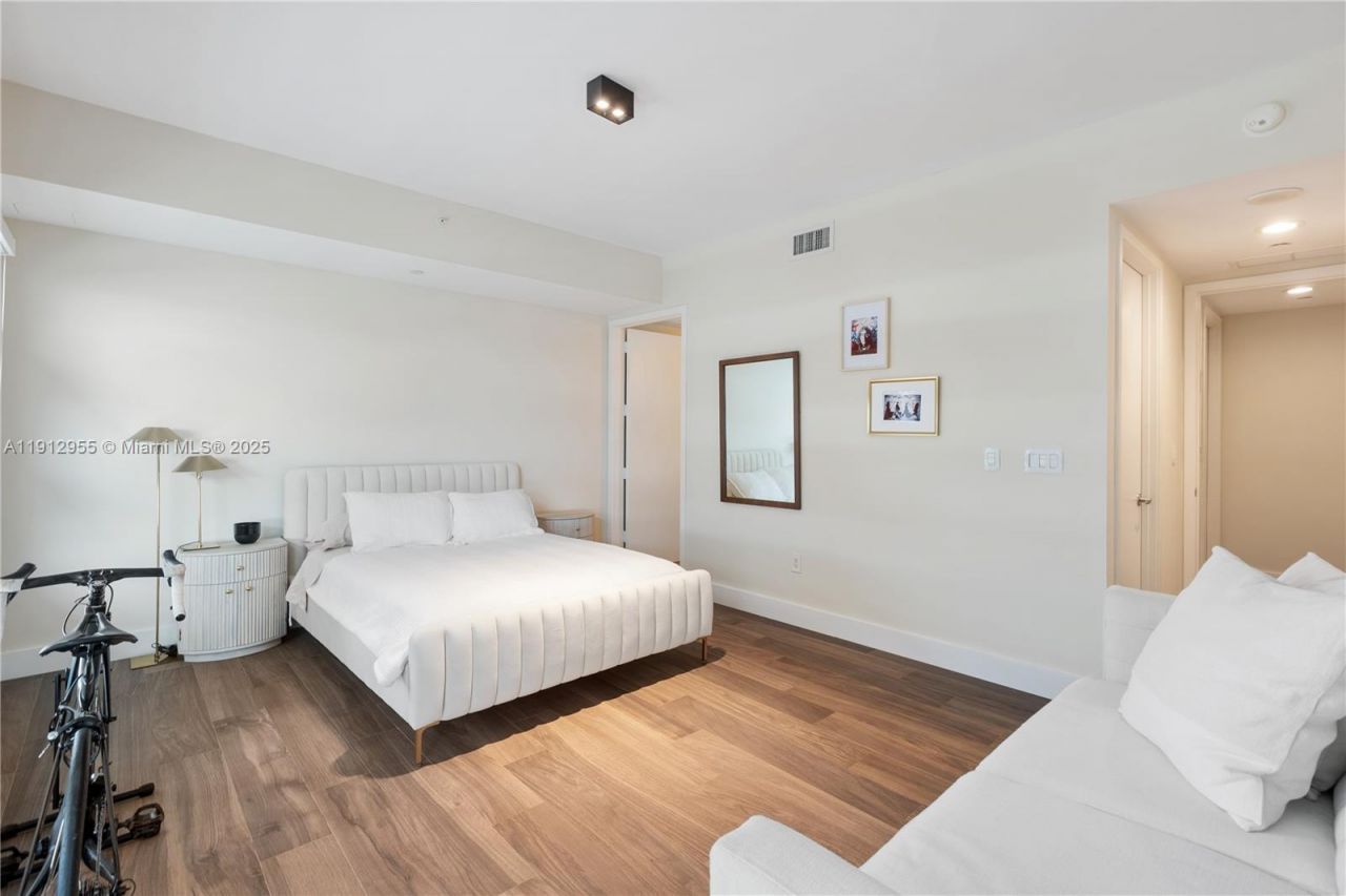 1040 Biscayne Blvd, Unit 1602, Miami, FL 33132 Photo