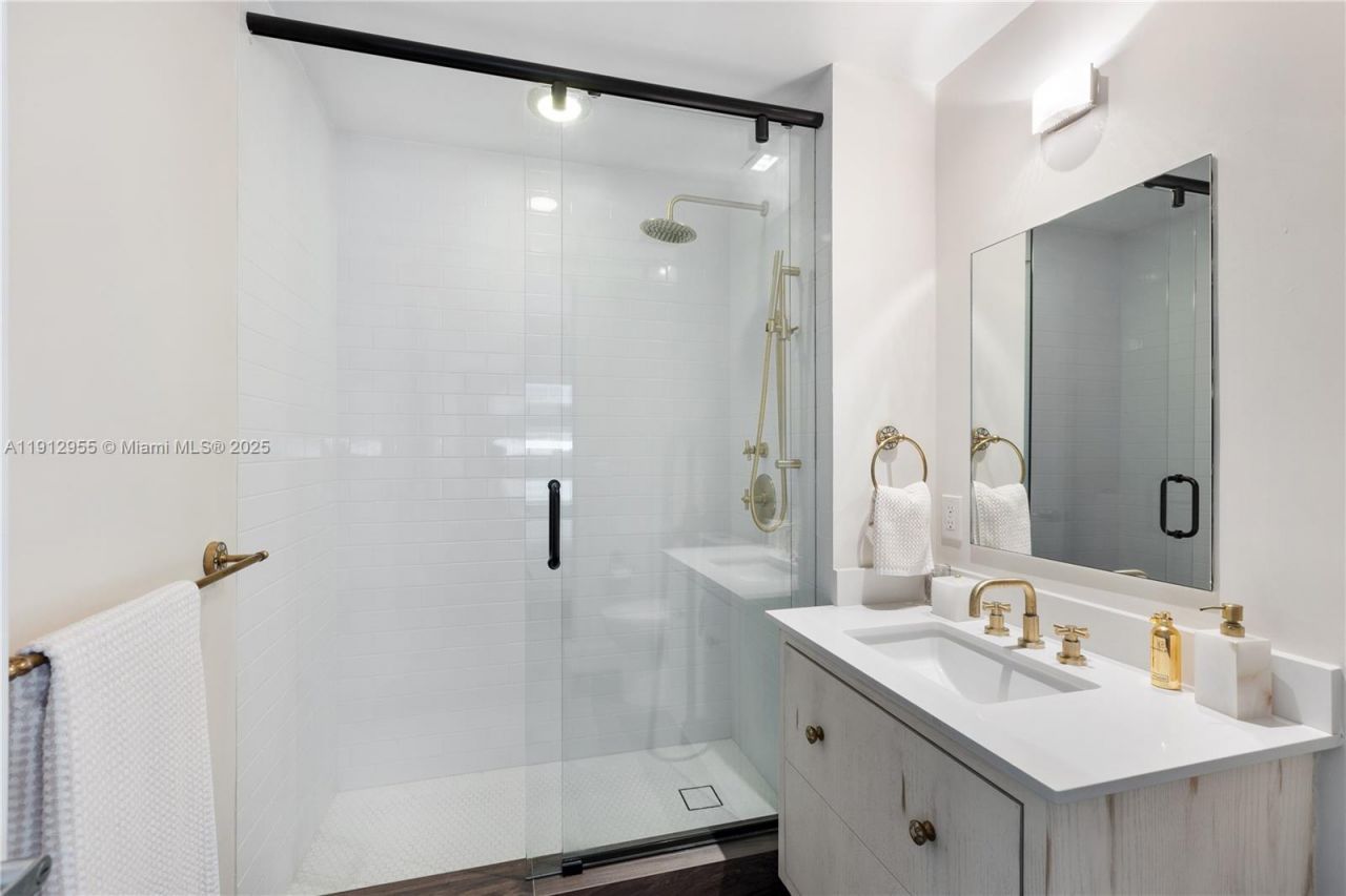 1040 Biscayne Blvd, Unit 1602, Miami, FL 33132 Photo