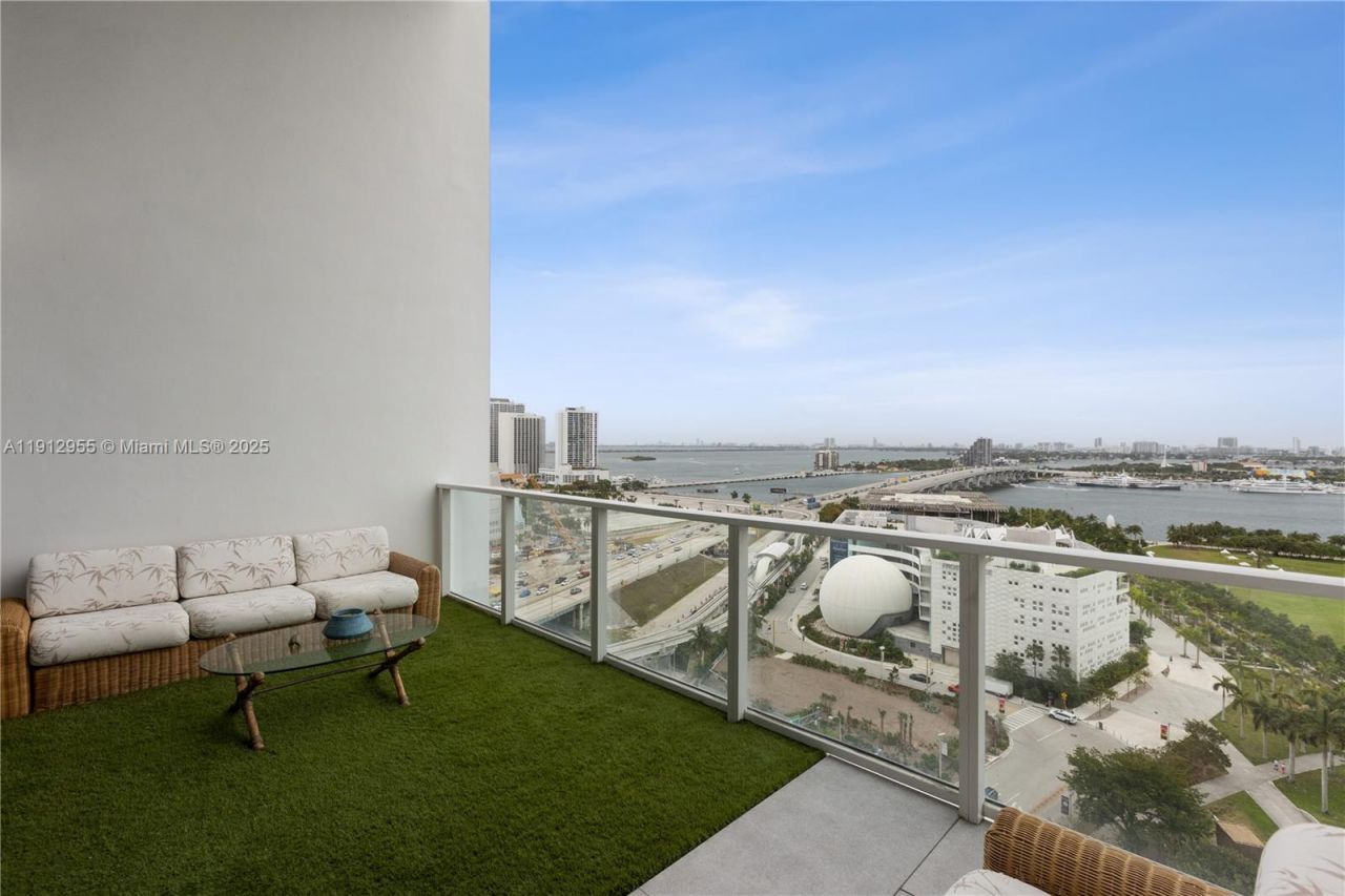 1040 Biscayne Blvd, Unit 1602, Miami, FL 33132 Photo