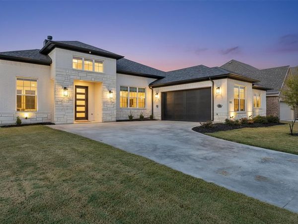 512 Creekside Drive, Haslet, TX 76052