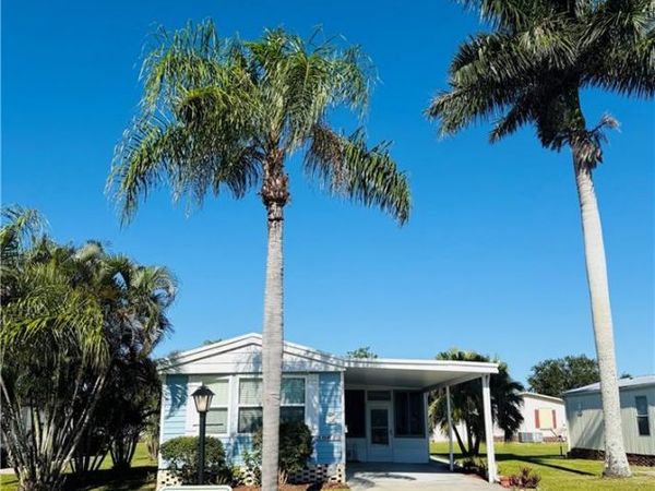 10620 Wales LOOP, BONITA SPRINGS, FL 34135