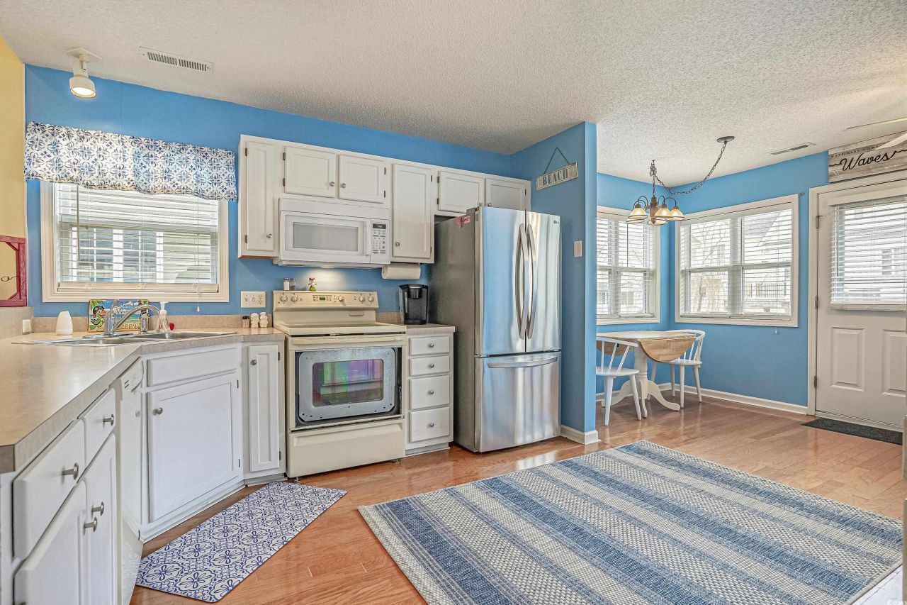 829 Palmwood Circle Photo 12