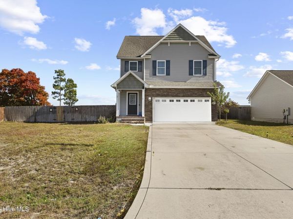 135 Rosemary Avenue, Hubert, NC 28539