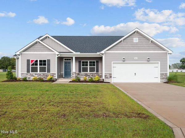 2847 Tucker Hill Drive, Grimesland, NC 27837