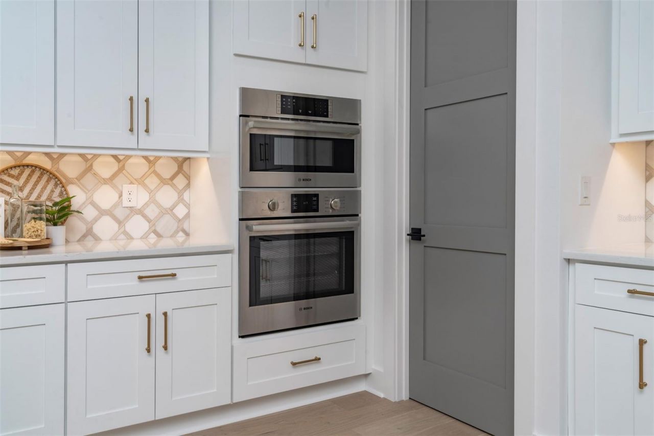 910 Golfview Street, Orlando, FL 32804 Photo