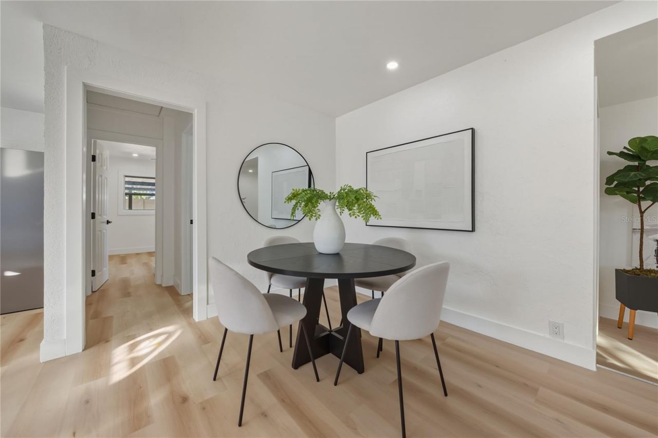 542 64th Street S, Saint Petersburg, FL 33707 Photo