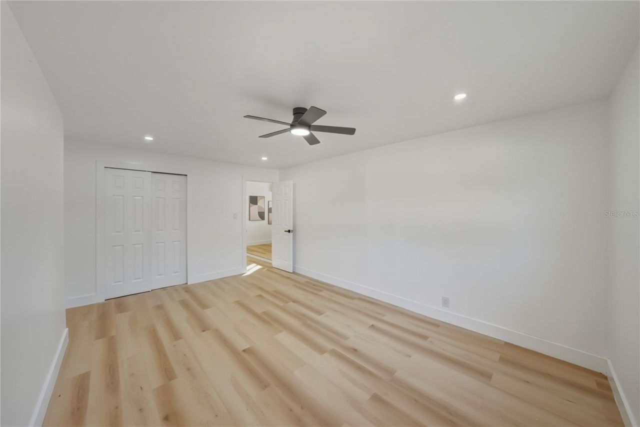 542 64th Street S, Saint Petersburg, FL 33707 Photo