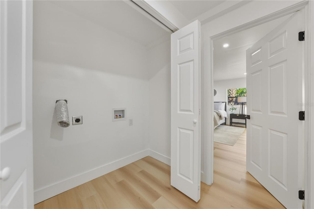 542 64th Street S, Saint Petersburg, FL 33707 Photo