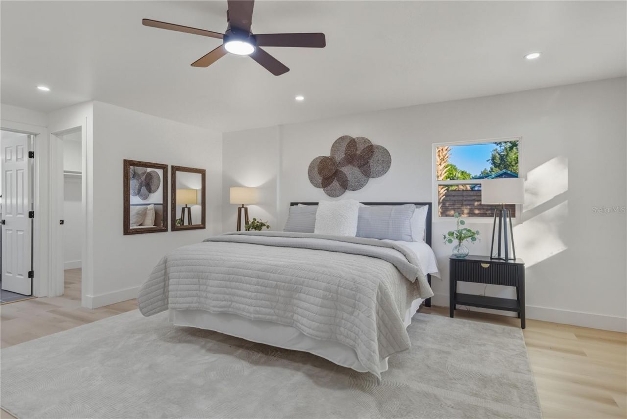 542 64th Street S, Saint Petersburg, FL 33707 Photo