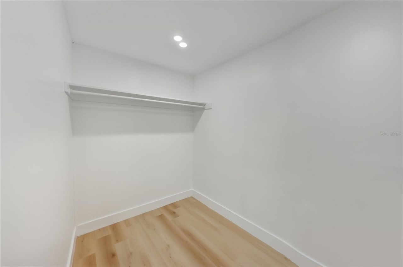 542 64th Street S, Saint Petersburg, FL 33707 Photo