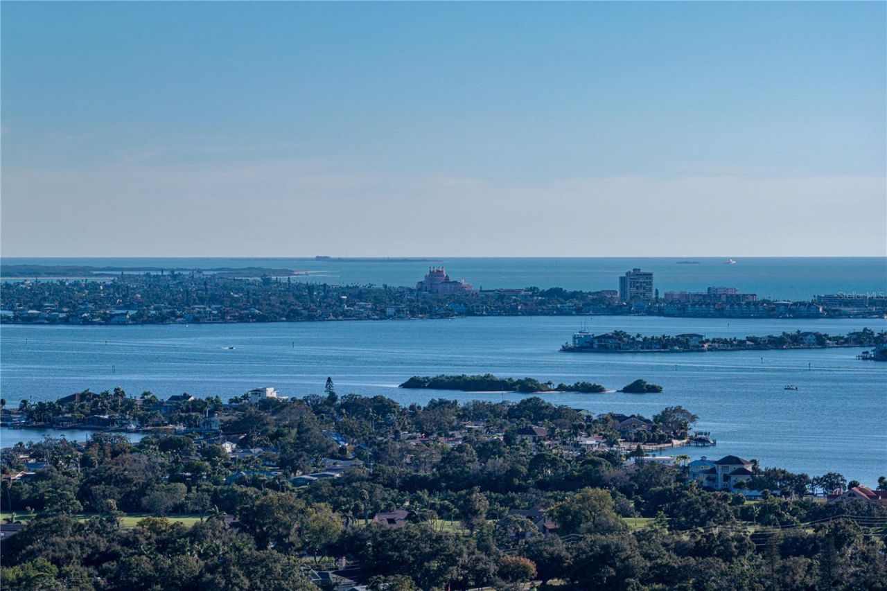 542 64th Street S, Saint Petersburg, FL 33707 Photo