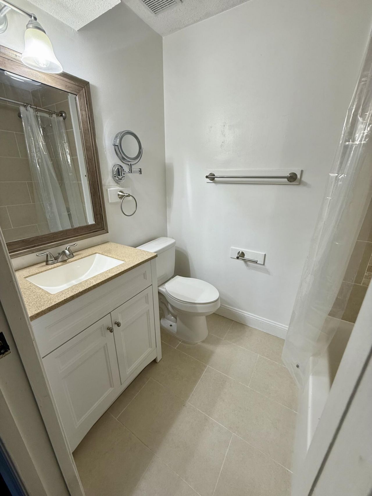 6030 Indrio Road, Unit 5, Fort Pierce, FL 34951 Photo