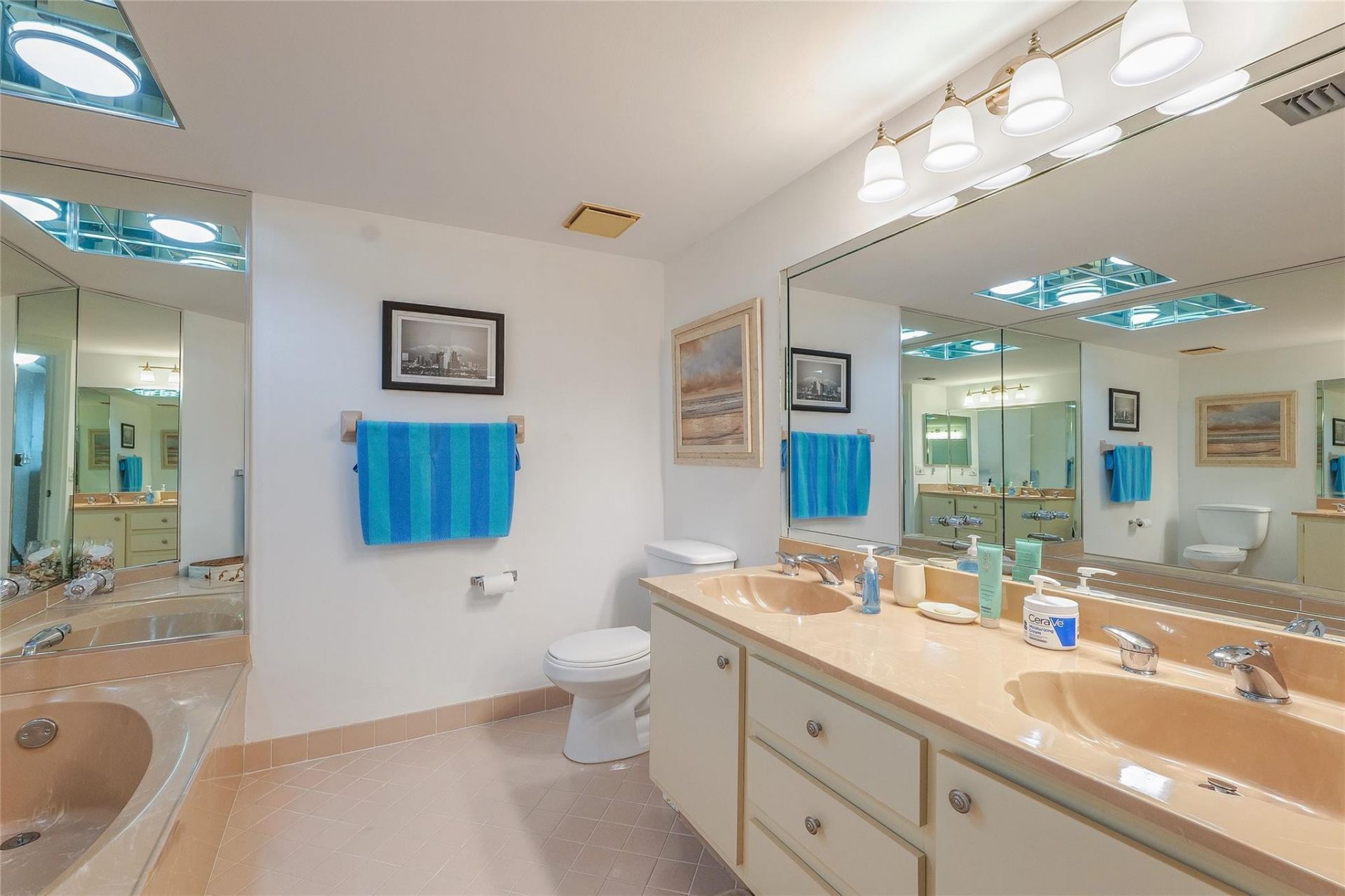 7200 Radice Court, Unit 705, Lauderhill, FL 33319 Photo