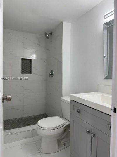 2350 NE 135th St, Unit 711, North Miami, FL 33181 Photo