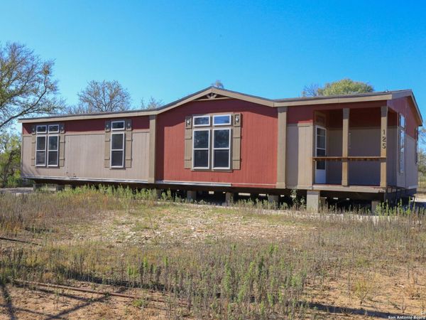 391 County Road 445, Hondo, TX 78861