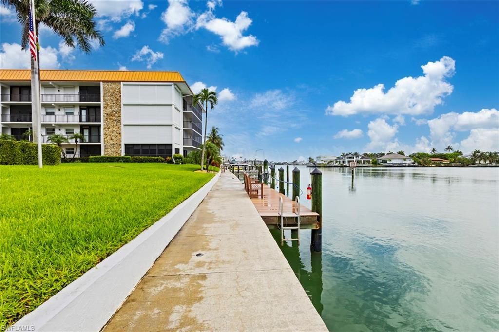2900 Gulf Shore Blvd N, Unit 111, Naples, FL 34103 Photo