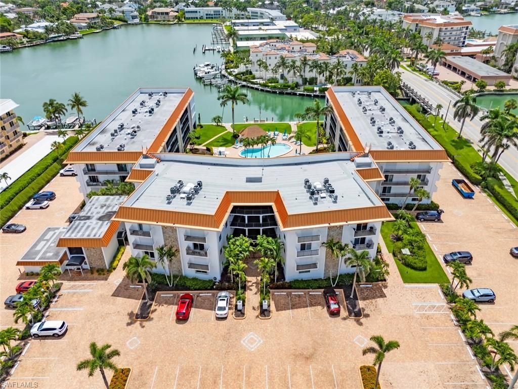 2900 Gulf Shore Blvd N, Unit 111, Naples, FL 34103 Photo