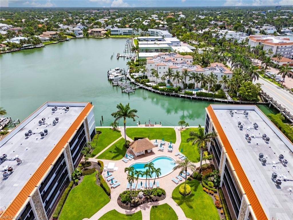 2900 Gulf Shore Blvd N, Unit 111, Naples, FL 34103 Photo