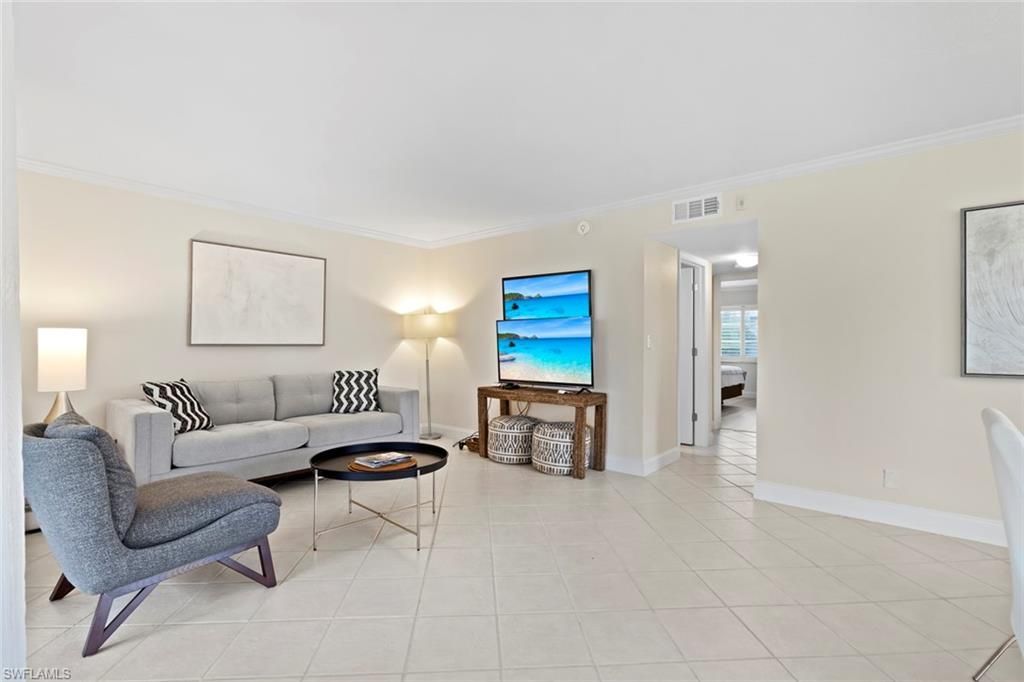 2900 Gulf Shore Blvd N, Unit 111, Naples, FL 34103 Photo