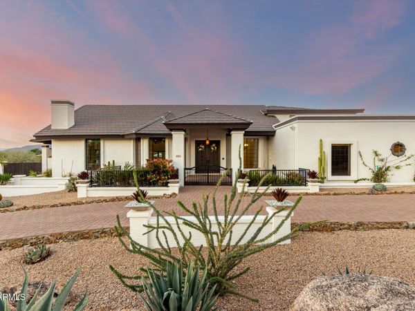 7390 E Stagecoach Pass, Carefree, AZ 85377